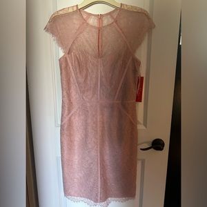 Monique Lhuillier new evening light pink lace cocktail dress.